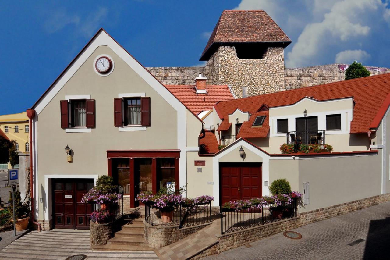 Bed and Breakfast Patria Panzio Erlau Exterior foto