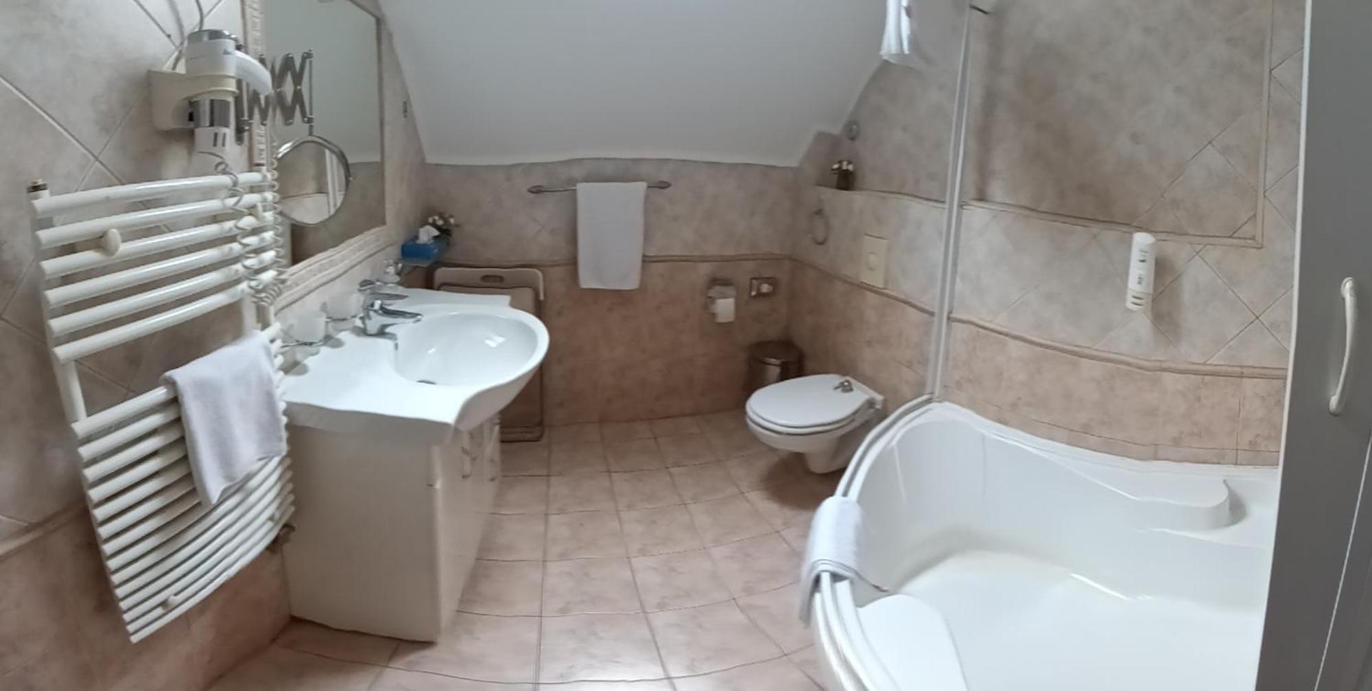 Bed and Breakfast Patria Panzio Erlau Exterior foto